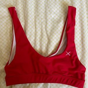 Red boutinela yogi top